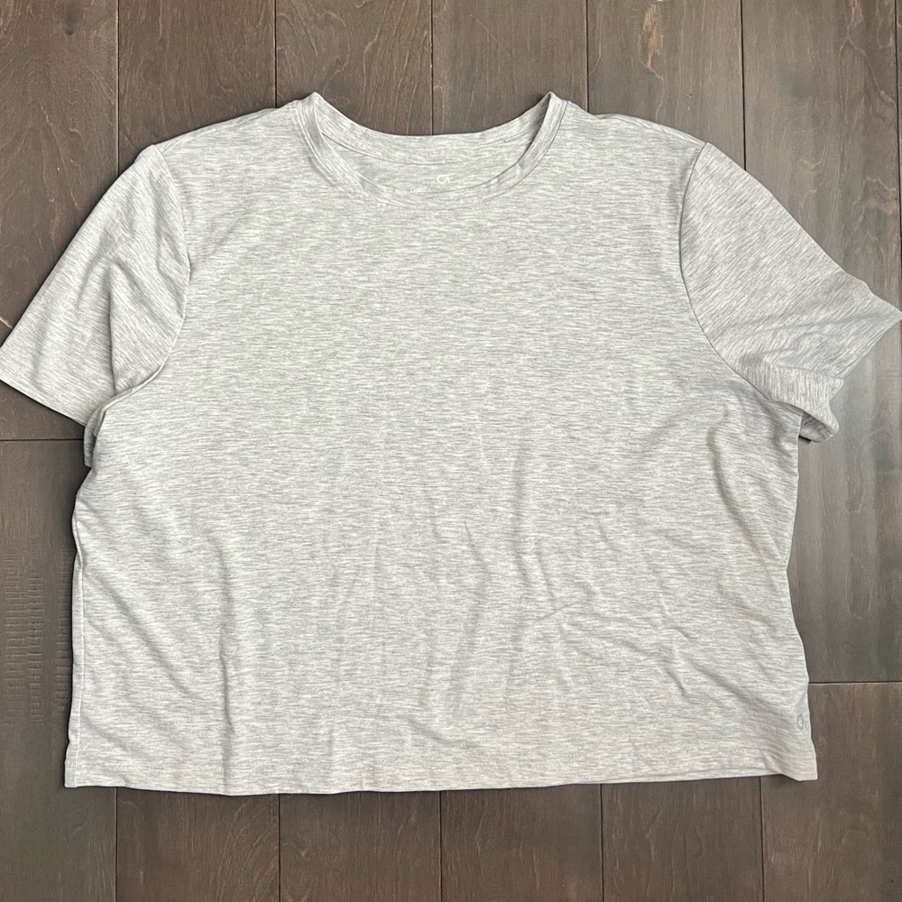 GapFit Light Gray Women's Short Sleeve Tee